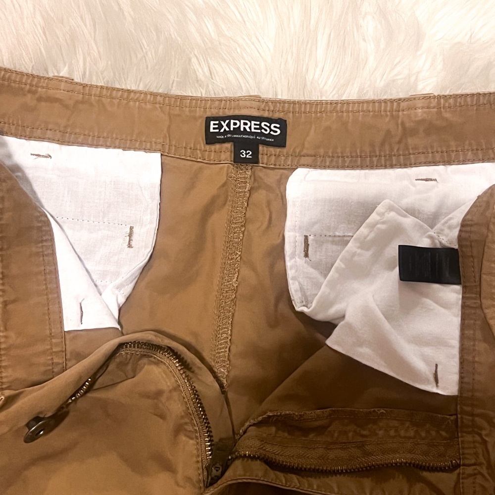 Express Cargo Shorts - Picture 2 of 4